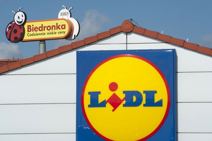 Biedronka i Lidl zdecydowały w sprawie otwarcia sklepów 31 października. Co z handlem 1 listopada?