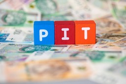 PIT-2. Kto i kiedy powinien złożyć ten formularz [ZMIANY 2023]