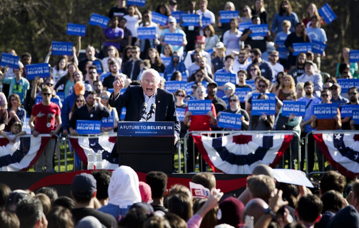 Starcie w Nowym Jorku. Sanders gra o życie
