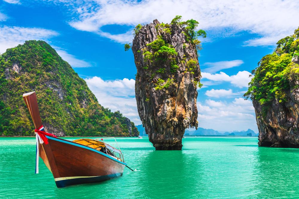 Khao Phing Kan je známejšie ako James Bond Island.