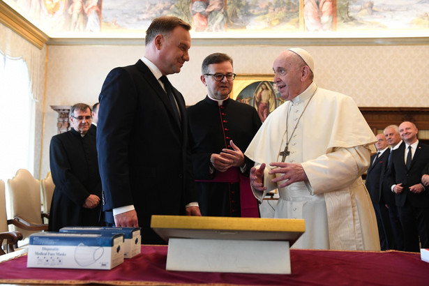 Duda po audiencji u Franciszka: Z papieżem rozmawialiśmy o tym, jak dążyć do pokoju