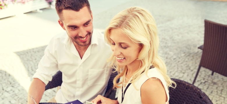 Złoty środek pilnie poszukiwany! TAK zarobki kobiet stresują mężczyzn