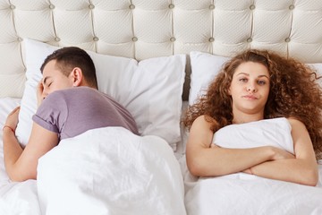 Libidócsökkenés és pajzsmirigybetegség? Íme, a kiváltó ok!