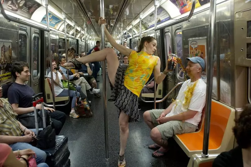 taniec w metrze