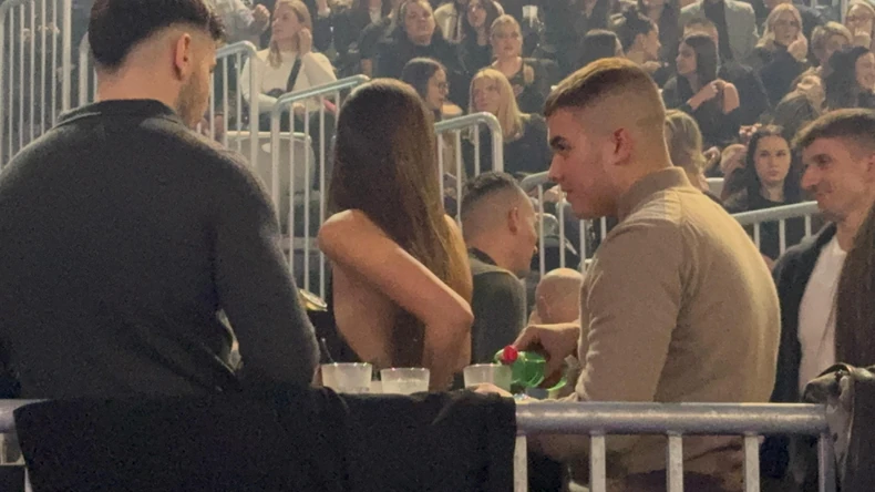 Ćerka Saše Matića na koncertu