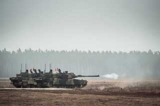 Szef MON o umowie na czołgi K2: Dzięki niej Polska zyskuje zdolności do produkcji czołgów