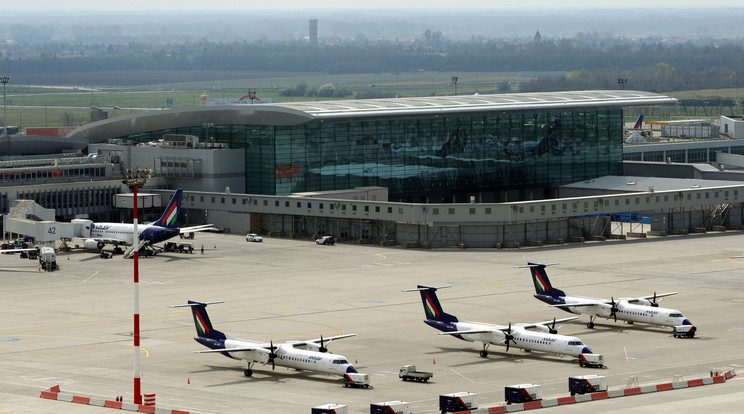 Egyre több légitársaság jelenti be, hogy újraindítja budapesti járatait az Air France júniustól, a Finnair júliustól közlekedik ismét a ferihegyi repülőtérre. /Fotó:MTI