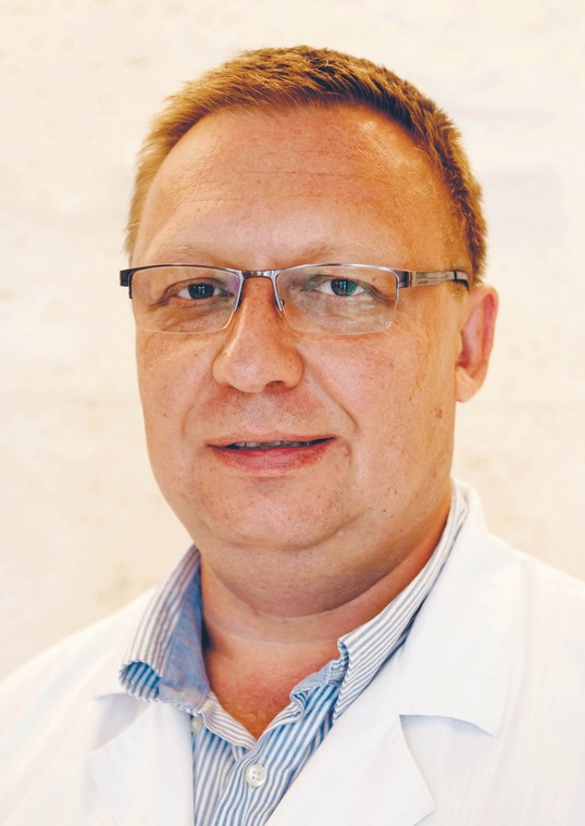 dr Piotr Kretowicz, specjalista w zakresie położnictwa i ginekologii, ultrasonografii oraz diagnostyki prenatalnej. Zajmuje się patologią ciąży, diagnostyką oraz terapią wad wrodzonych i chorób płodu

fot. Łukasz Fojcik/materiały prasowe