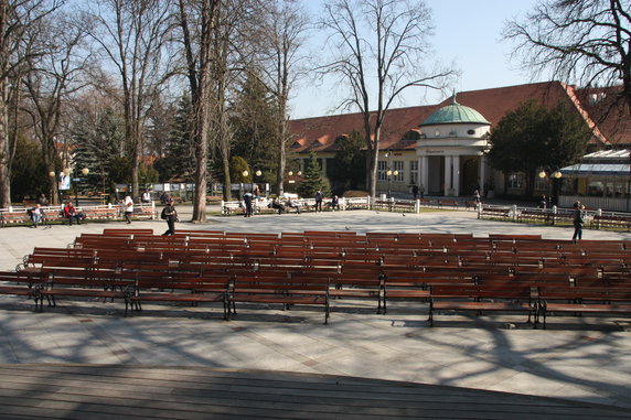 Zabytkowy Teatr Zdrojowy w Polanicy-Zdroju. Działa od blisko stu lat