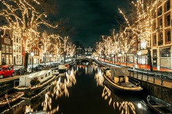 Od środy rusza najsłynniejszy jarmark w Amsterdamie. Trwa już też festiwal świateł