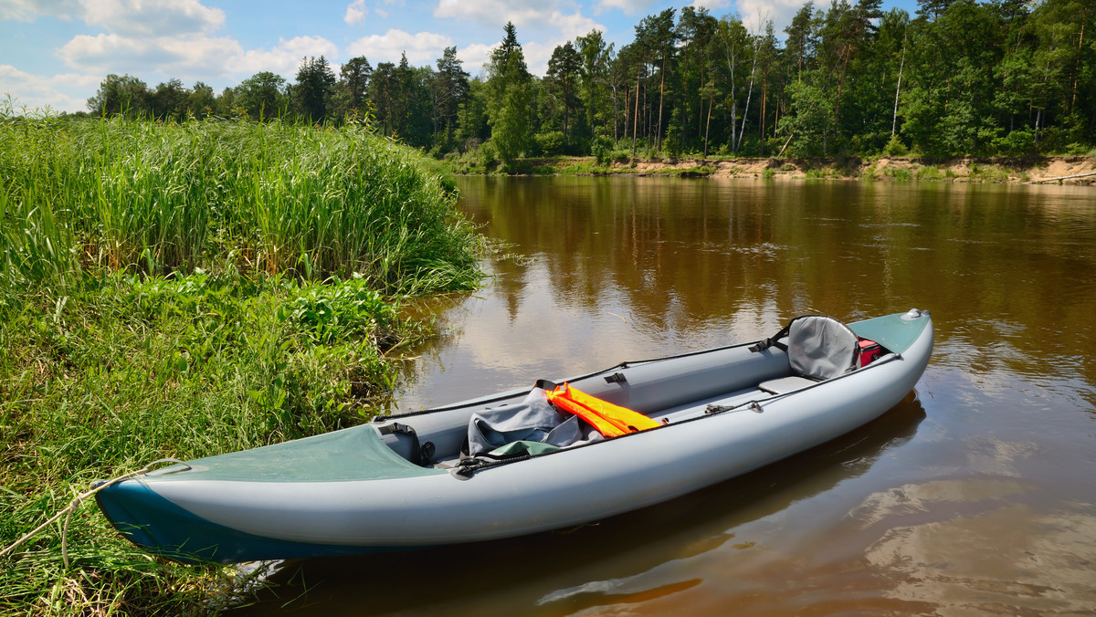 50 km nowych ścieżek rowerowych w białoruskiej części Kanału Augustowskiego i możliwość bezwizowego przekroczenia granicy kajakiem, pieszo lub na rowerze od 28 kwietnia - władze obwodu grodzieńskiego przygotowują się do rozpoczęcia sezonu turystycznego.