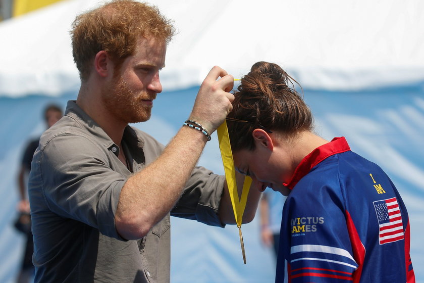 Książę Harry spędził chwile z piękną niepełnosprawną pływaczką