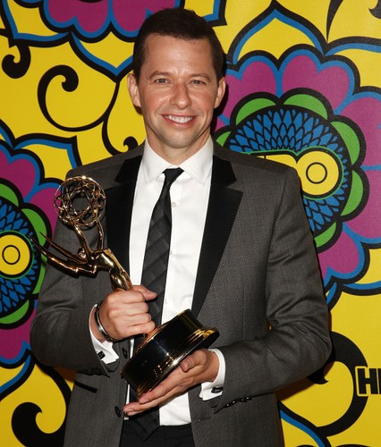 2. Jon Cryer z 'Dwóch i pół' (49 lat) - 19 mln dol.