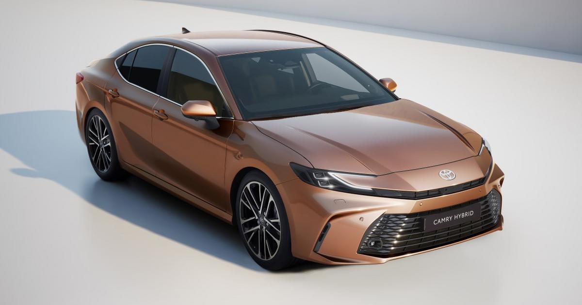  Nowa Toyota Camry trafi do Polski. Efektowna stylistyka i nowy napęd hybrydowy