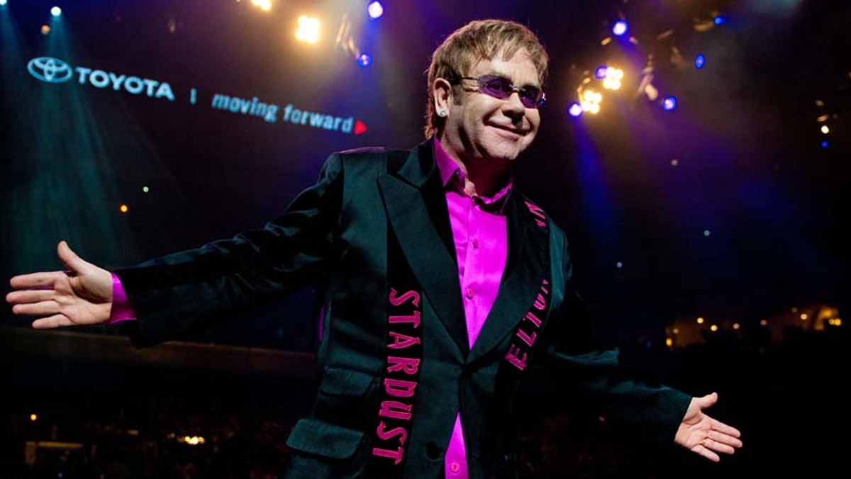 Elton John zaprosił Muse do wspólnego występu podczas przyszłorocznych Igrzysk Olimpijskich.