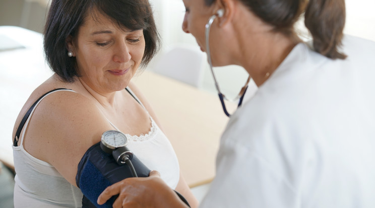 Sok 50 körüli nőnél egyre magasabb vérnyomást mérnek/Fotó: Shutterstock