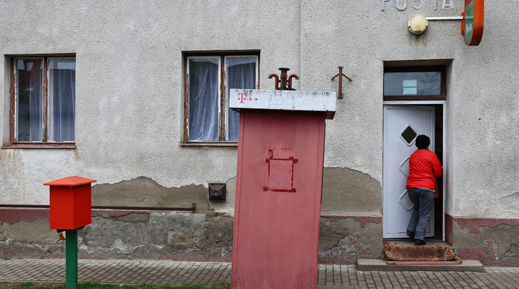 Ezen a postán dolgozott a postás, aki elhunytak járadékát tette zsebre / Fotó: Zsolnai Péter