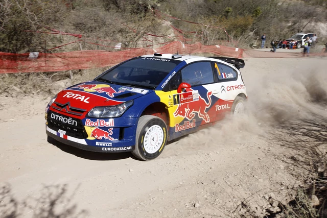 Rajd Meksyku 2010: Sébastien Loeb ucieka, Mikko Hirvonen walczy o awans (relacja z 2. etapu)