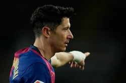 Lewandowski wściekł się. Trener Barcelony wytłumaczył swoją decyzję