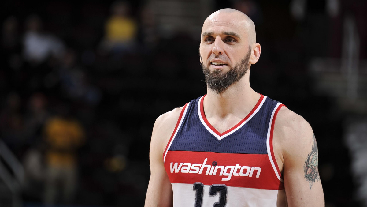 Z powodu urazu kolana Marcin Gortat nie wystąpił w poniedziałkowym meczu ligi NBA, w którym jego Washington Wizards pokonali w Chicago tamtejsze Byki 114:100. Trenerzy i działacze Czarodziejów obawiają się dłuższej przerwy polskiego środkowego. W jego kolano mogło się bowiem wdać zakażenie gronkowcem.