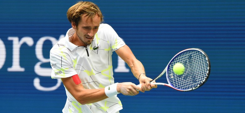 Sensacja w Hamburgu! Miedwiediew odpadł już w pierwszej rundzie