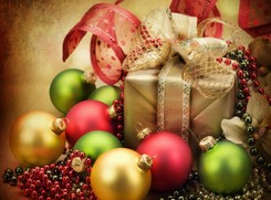 Sztuka pakowania prezentów. Zobacz, jak to się robi. ZDJĘCIA