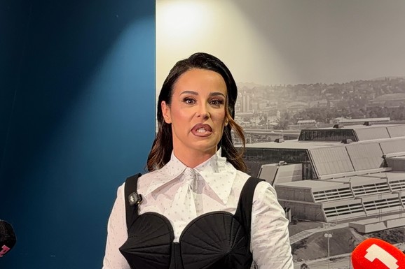 "SRAM GA BILO, NJEGA PUBLIKA OVDE CENI" Višnja Petrović oštro o Toniju Cetinskom, progovorila i o svađi Aleksandre i Džejle: "Mnogima je zvučalo kako ne treba" (Video)