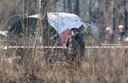 Skandaliczne sceny w Smoleńsku. Rosjanie przyszli w miejsce katastrofy