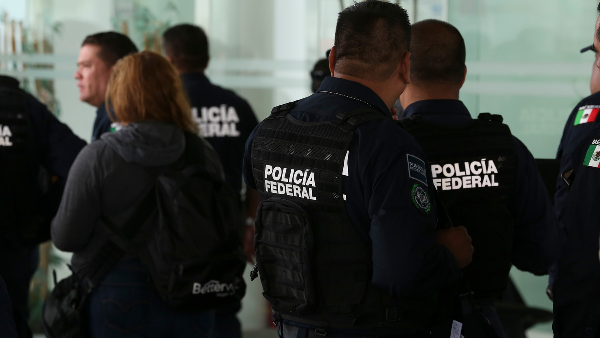 Meksyk: 14 ofiar śmiertelnych strzelaniny gangsterów narkotykowych z policją
