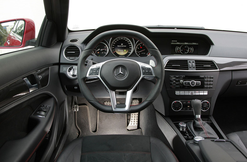 Test Mercedesa C63 AMG Black Series: czarny charakter w akcji