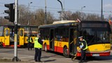 Zderzenie tramwaju z autobusem w Warszawie. Są ranni