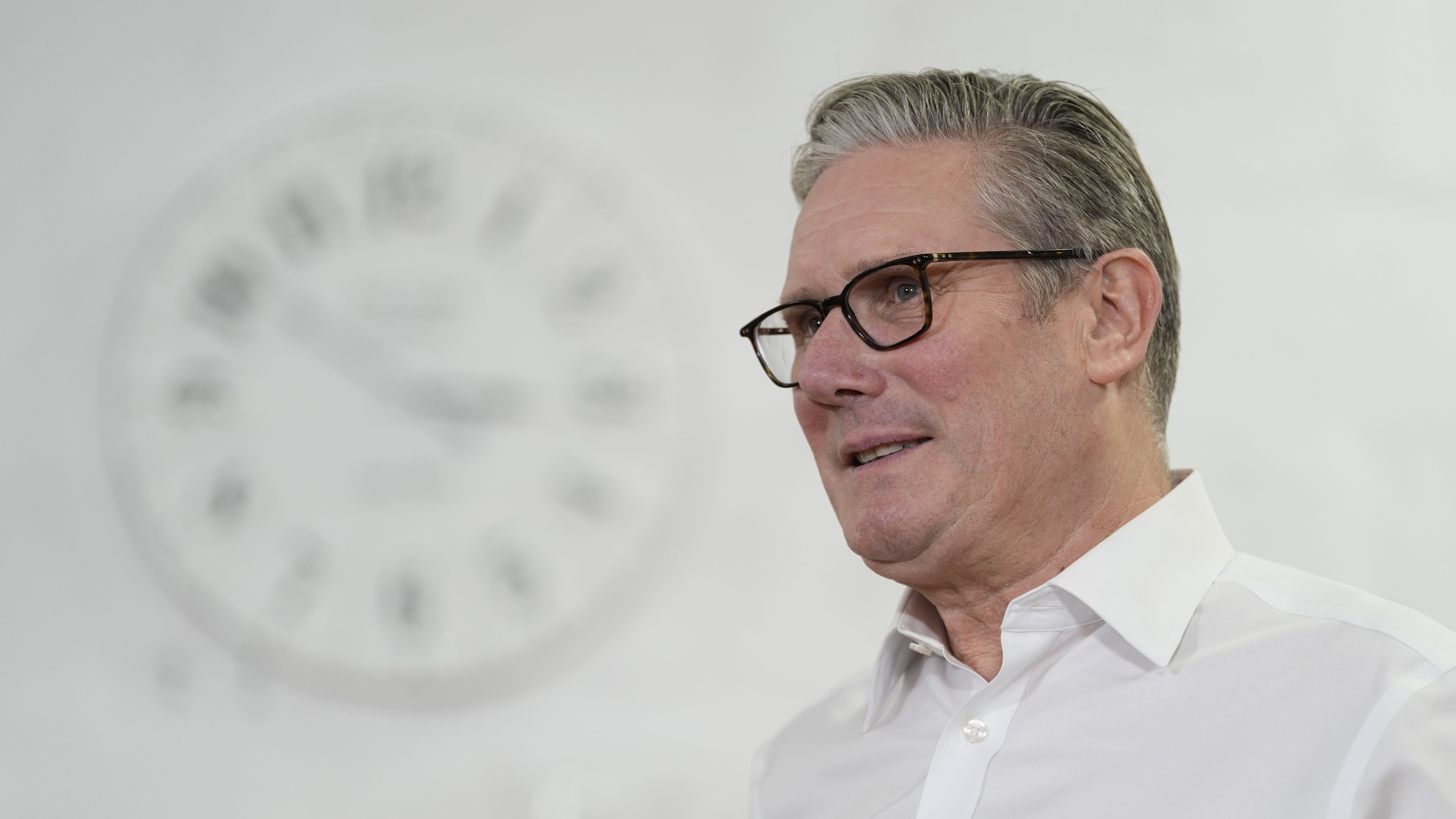 Starmer to UK doctors: Accept offer and avert strikes amid 'super flu'