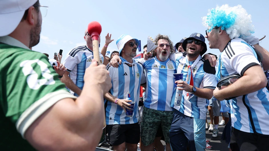 Navijači Argentine ispred stadiona u Nju Džersiju | Foto: Reuters