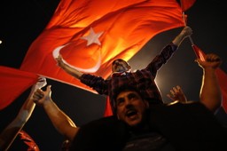 Były dowódca sił powietrznych Turcji przyznał się do zaplanowania puczu