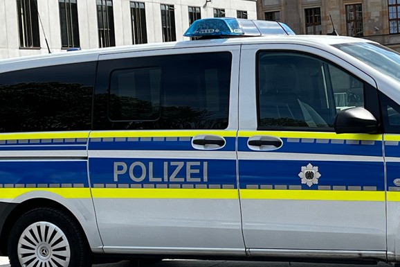 BEBA UMRLA U USIJANOM AUTOMOBILU Majka zaboravila dete, setila se tek nekoliko sati kasnije