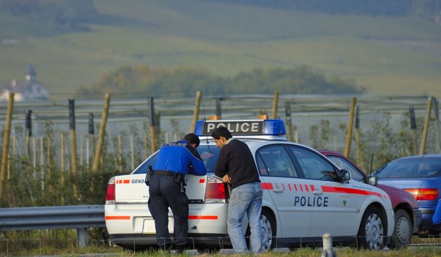 Švajcarska policija - ilustracija