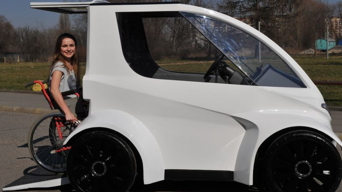"Buzz" – tak nazywa się prototypowy, ultralekki samochód dla osób niepełnosprawnych skonstruowany przez studentów Politechniki Krakowskiej. Prototyp pojazdu jest dzisiaj prezentowany na uczelni.
