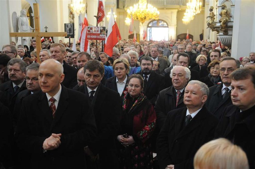 Jarosław Kaczyński, modlitwa, kościół