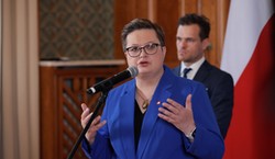Co z dodatkowym wynagrodzeniem dla nauczycieli? Wiceszefowa MEN zapowiada gruntowne zmiany