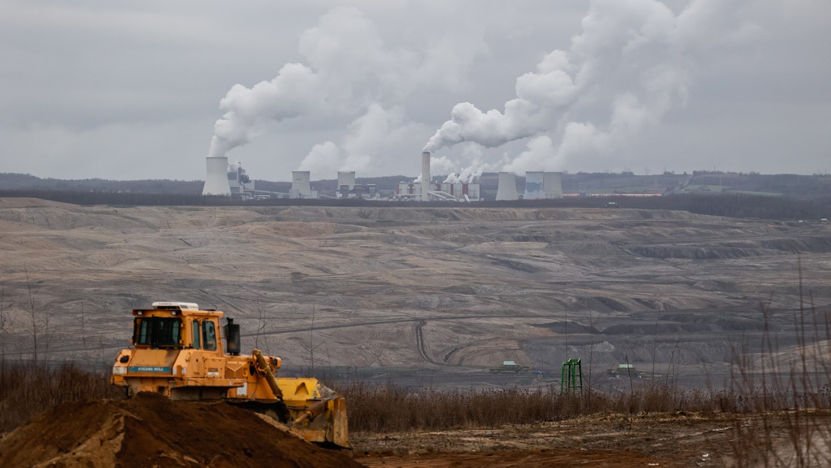 Kopalnia węgla brunatnego i elektrownia Turów