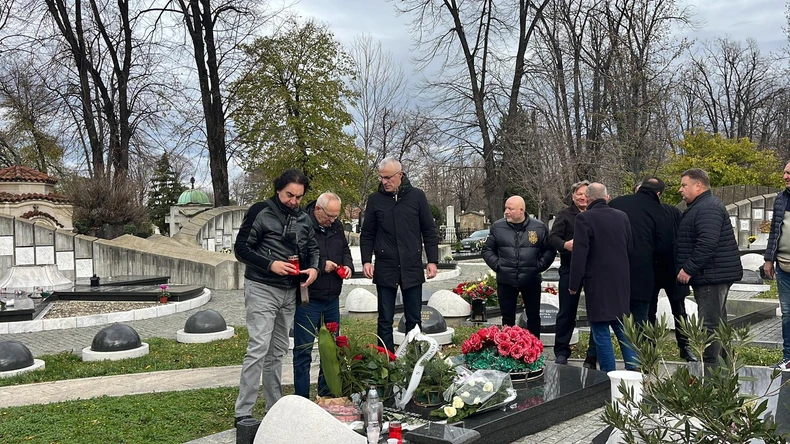 Acko Nezirović na pomenu Džeju