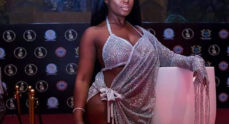 Nina Richie  attends 2018 AFRIMA in a near-naked dress