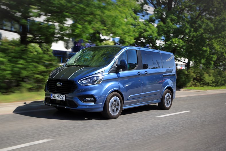 Форд Tourneo Custom
