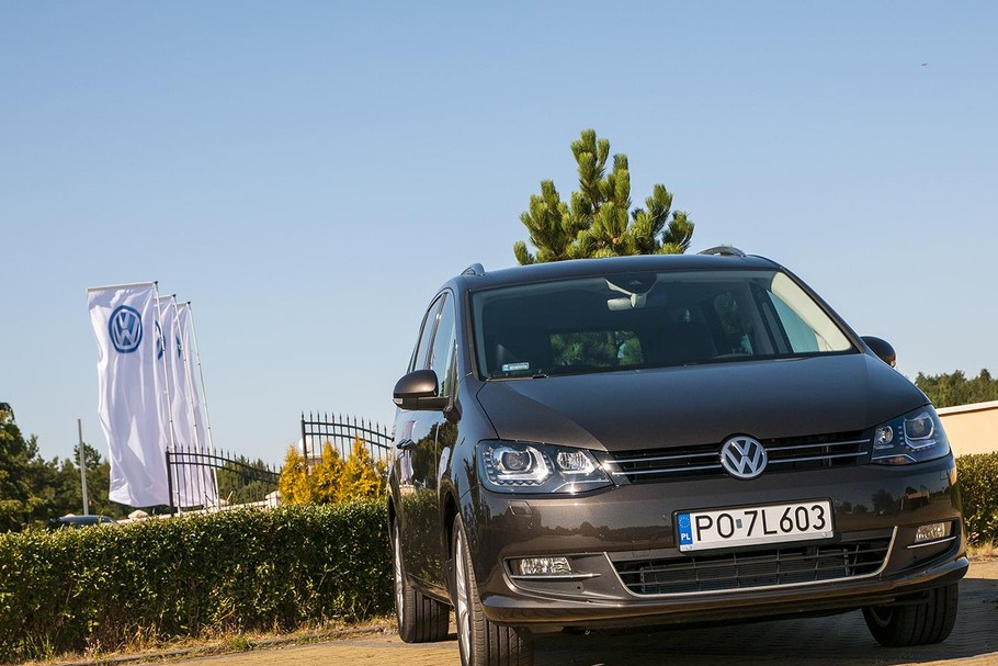 Volkswagen Sharan wjeżdża do salonów