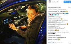 Agnieszka Radwańska w nowym aucie. I po potajemnym ślubie? Oto zdjęcie, które namieszało w sieci