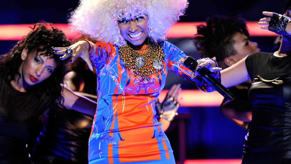 Nicki Minaj zapłaciła grzywnę za zbyt wyuzdane zachowanie podczas koncertu na Jamajce.