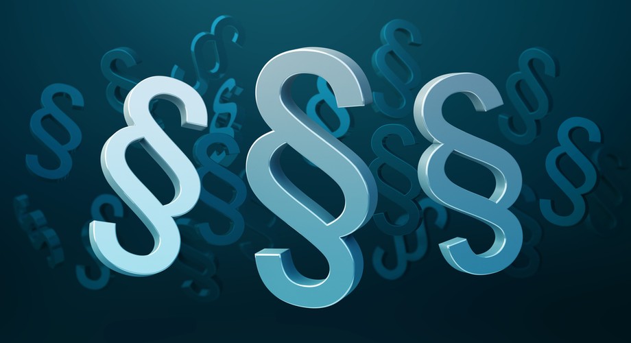 Warto pracować jedynie w firmach, które trzymają się przepisów prawa. Jeśli publikują ofertę pracy, w której proponują np. umowę o pracę – oznacza to, że opłacają składki ZUS, respektują prawo do urlopu i przestrzegają czasu pracy. Nieuczciwy pracodawca może stać się przyczyną kłopotów nawet wówczas, gdy zakończymy u niego pracę. Przykładowo, jeśli będziemy chcieli zarejestrować się w urzędzie pracy i sięgnąć po dotację na własną firmę, zostaniemy sprawdzeni pod kątem uregulowania składek ZUS. Jeśli okaże się, że były szef ich nie odprowadzał, urząd pracy nie będzie mógł rozpocząć procedury udzielenia takiej dotacji.