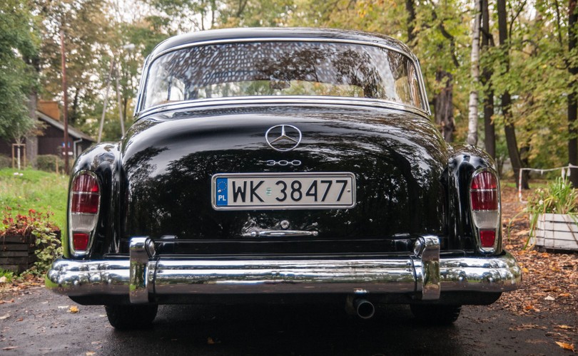 Mercedes 300d Adenauer