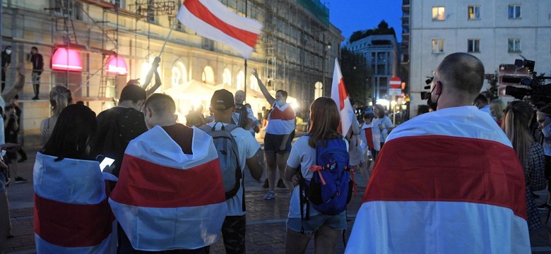Carsharing, taksówki i karetki pogotowia... Białoruski OMON jeździ nie tylko więźniarkami