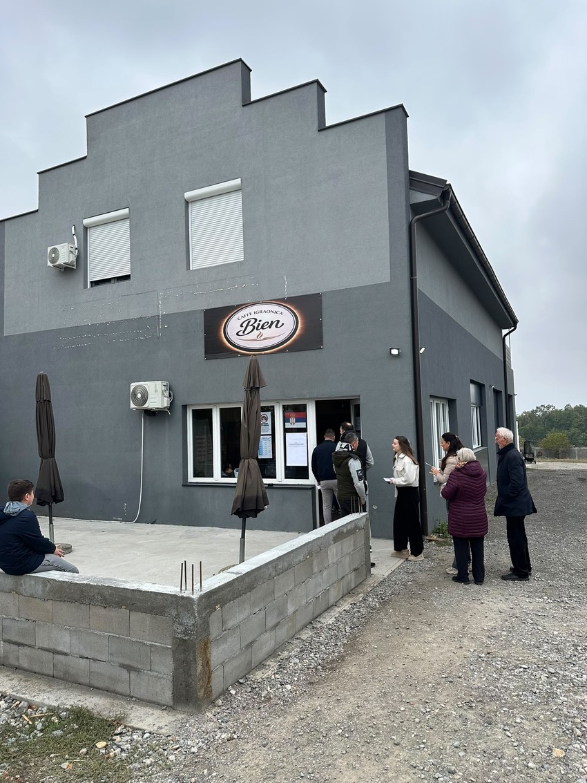 Kafe igraonica “Bien”, Barajevo